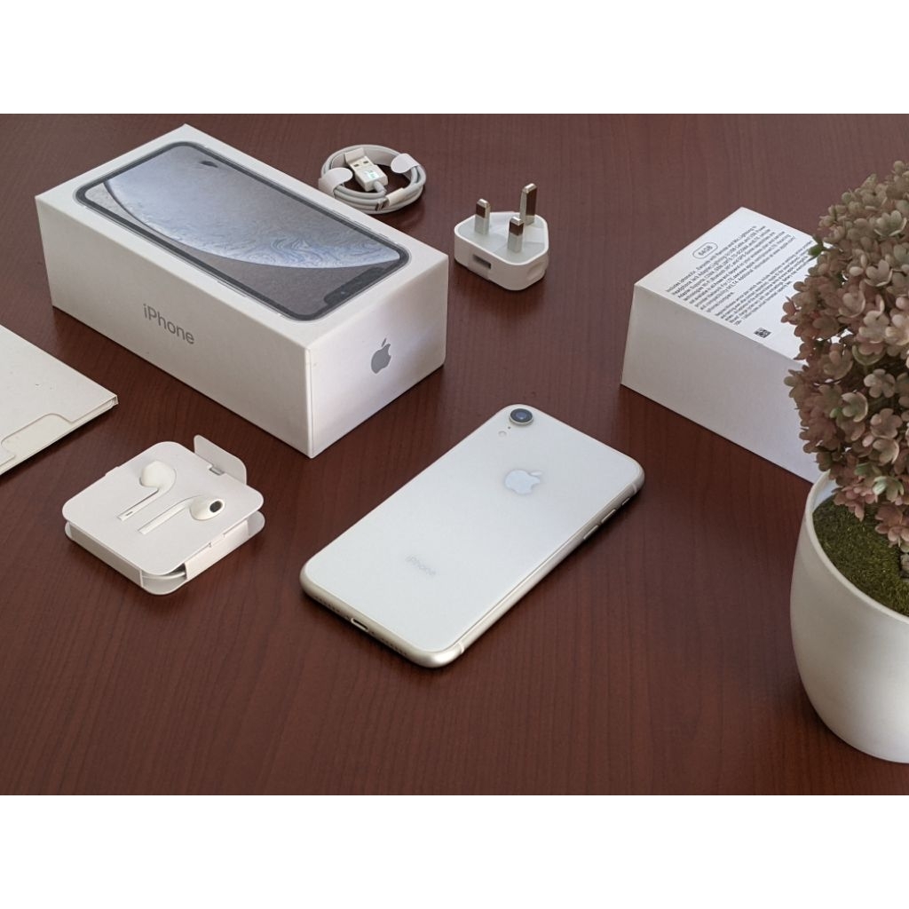 IPHONE XR 64 GB ALL OPERATOR SECOND_PUTIH