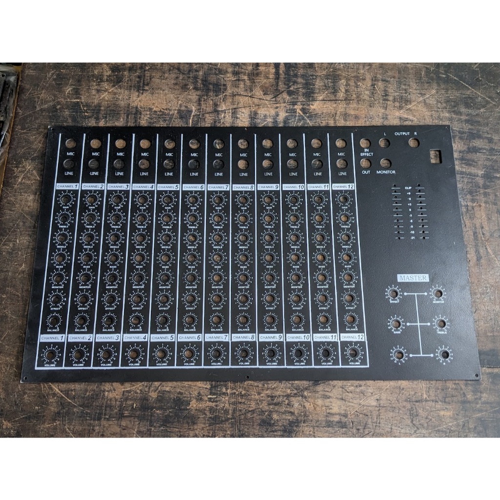 panel atas mixer 12 channel bahan besi ukuran 32x51
