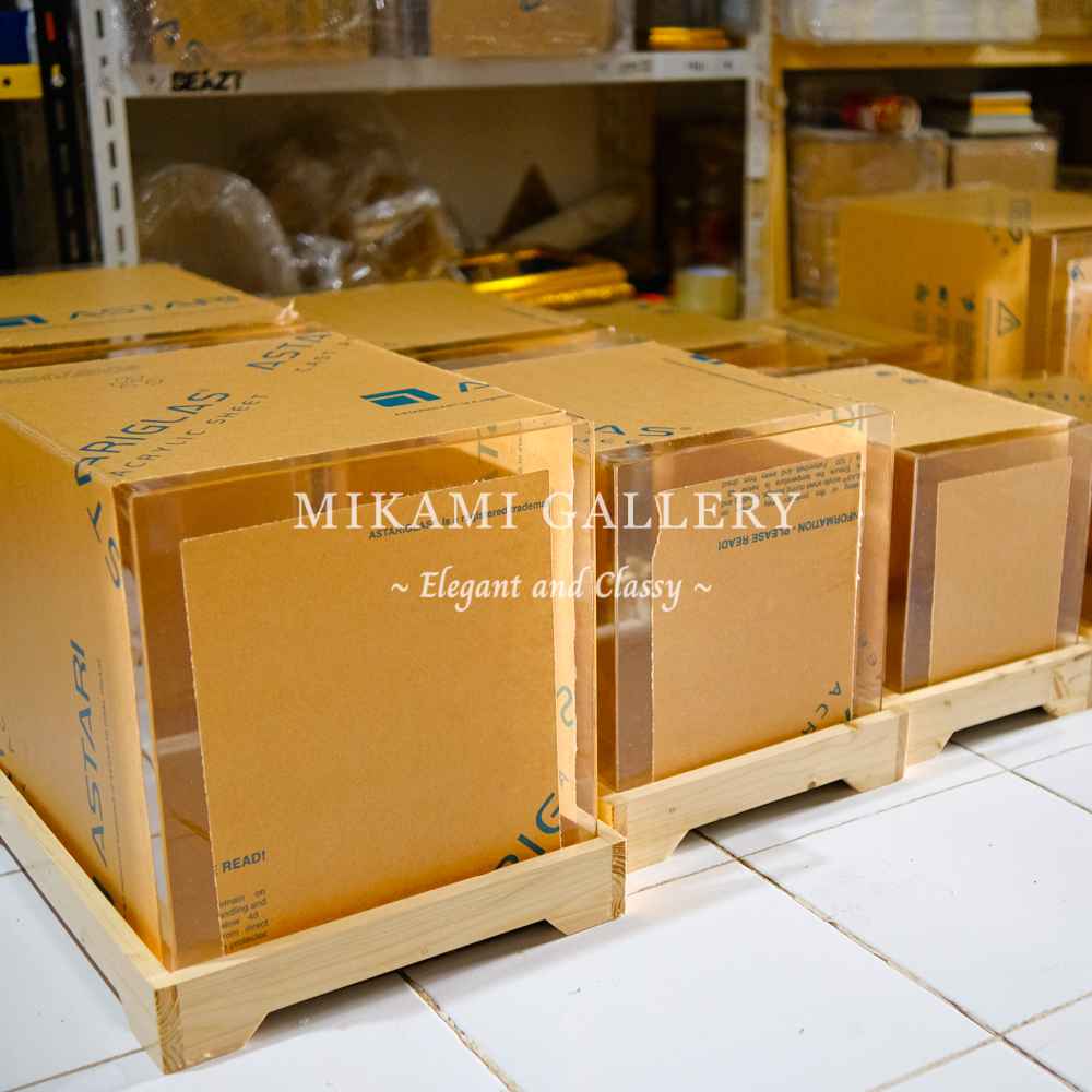 Hantaran Akrilik Seserahan / Kotak Akrilik seserahan Baki Kayu Rustic Fullset