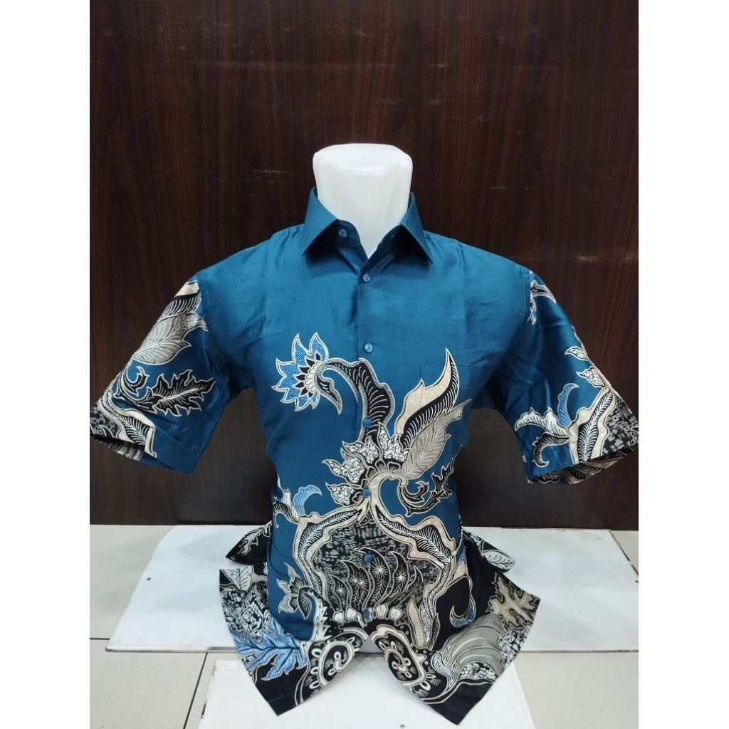Alisan Kemeja Batik Premium Pria Motif Bunga Lengan Pendek Slimfit