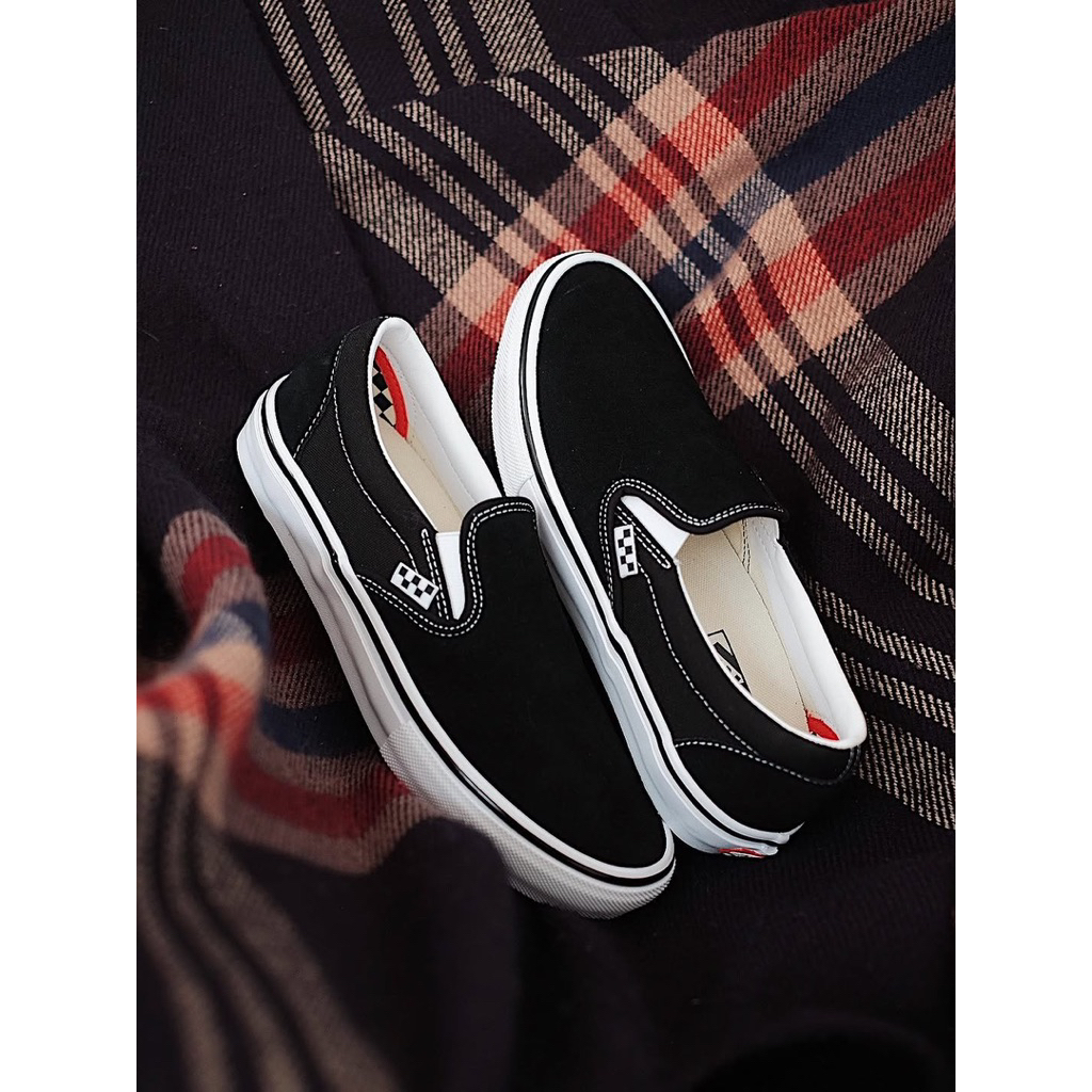 VANS SLIPON SKATE BOARDING RESMI PT NAVYA/GMG