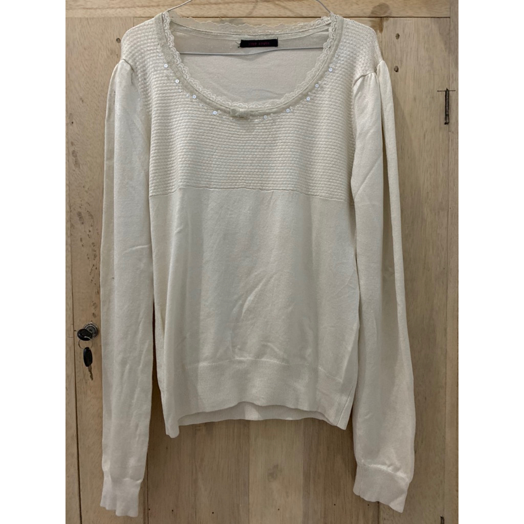 Preloved Knitwear Sweater Cardigan Warna Ivory/Cream  Brand Vino Rouge