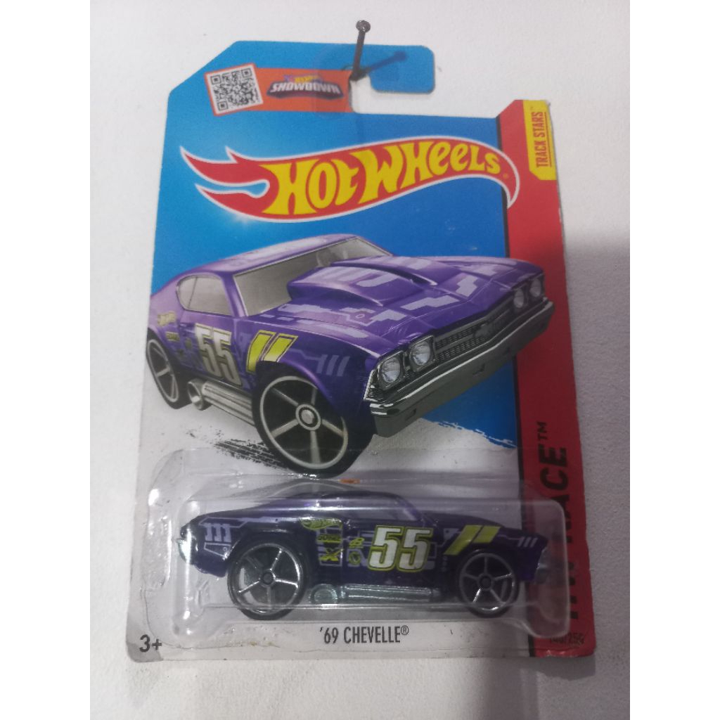 hotwheels '69 Chevelle ungu