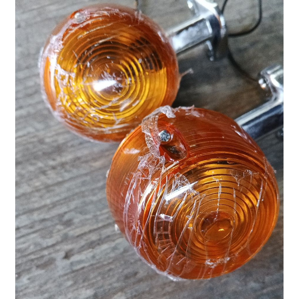1set sepasang Lampu Sen sign sein depan/ belakang Honda CB100