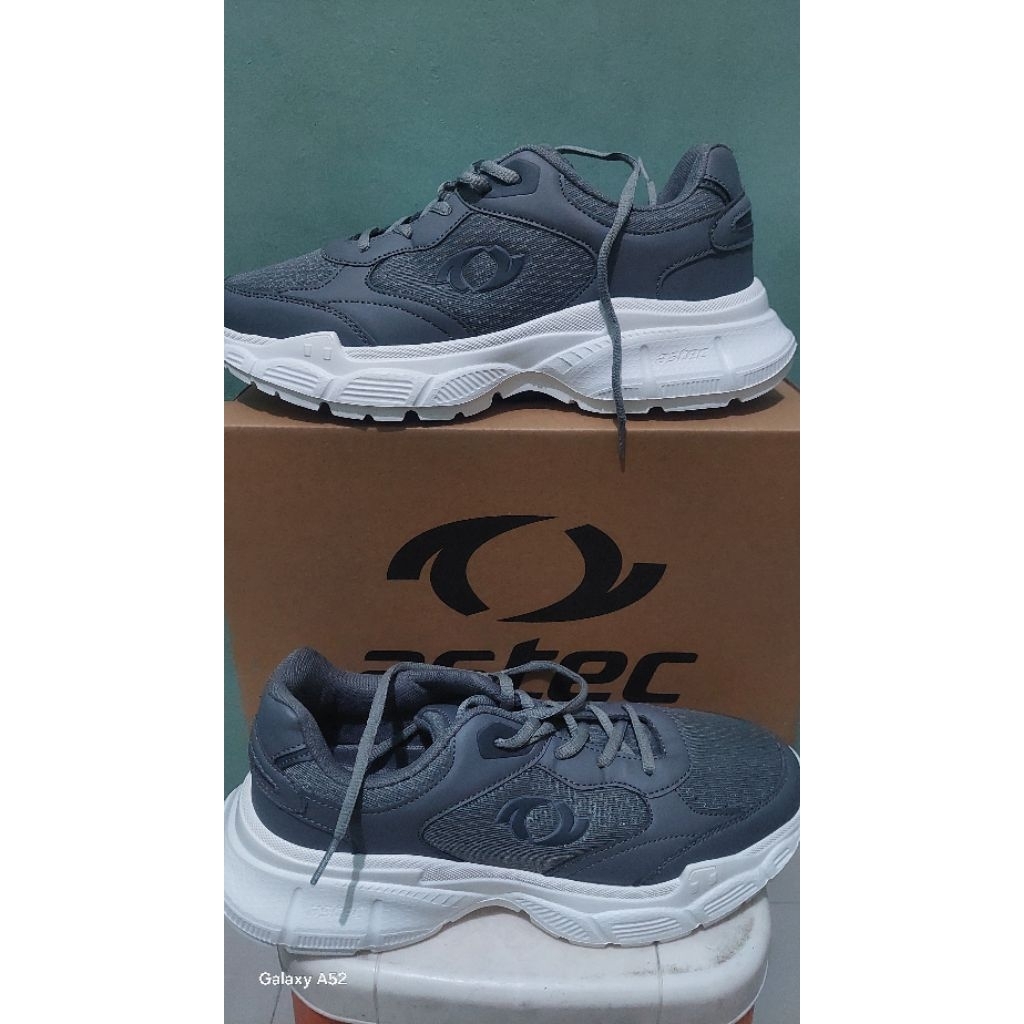 Astec Lenka Men's Running Shoes size 42 insole 28