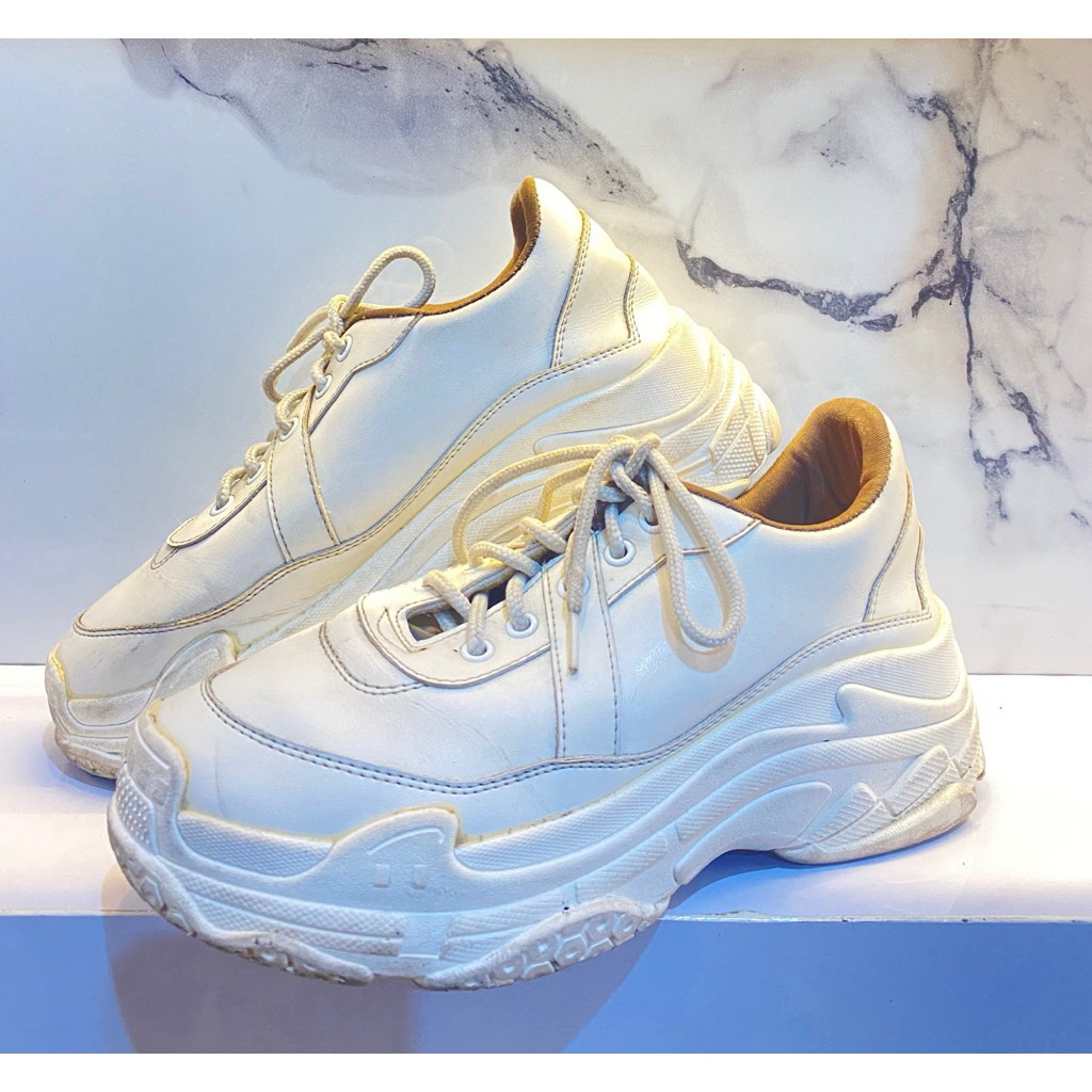 Preloved sepatu elira size 40