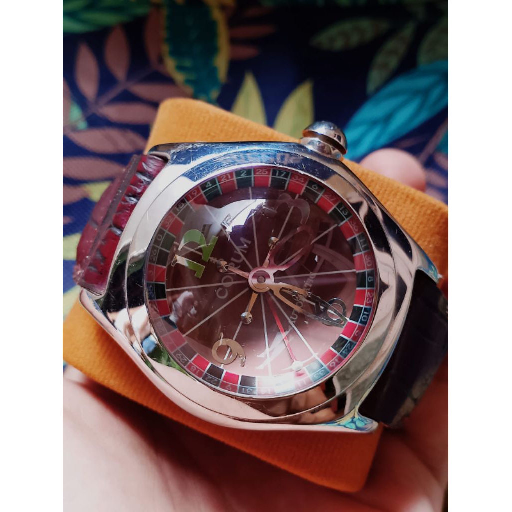 Jam Tangan Unik Corum Bubble Casino Roulette Automatic
