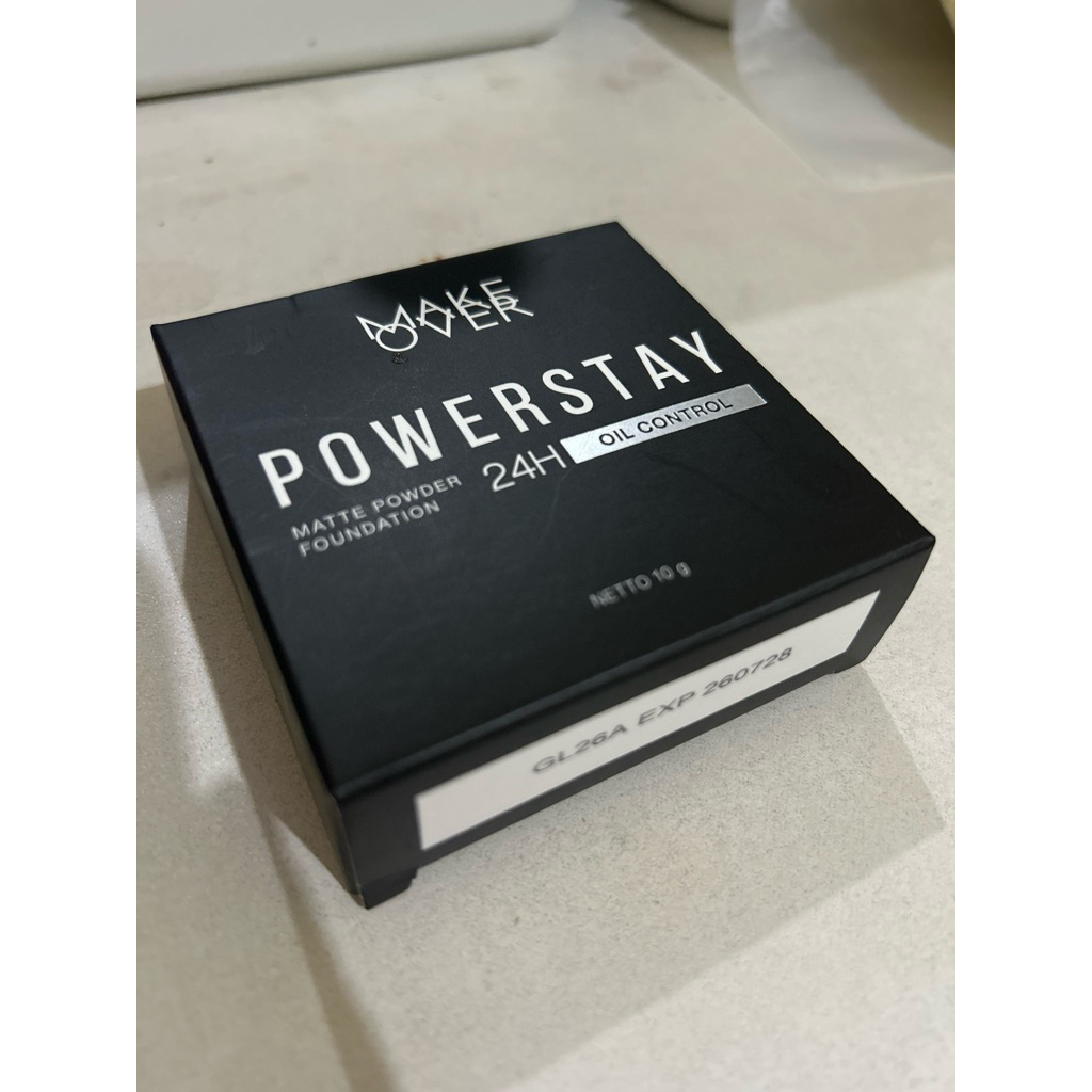 Preloved Makeover Powerstay Matte Powder Foundation