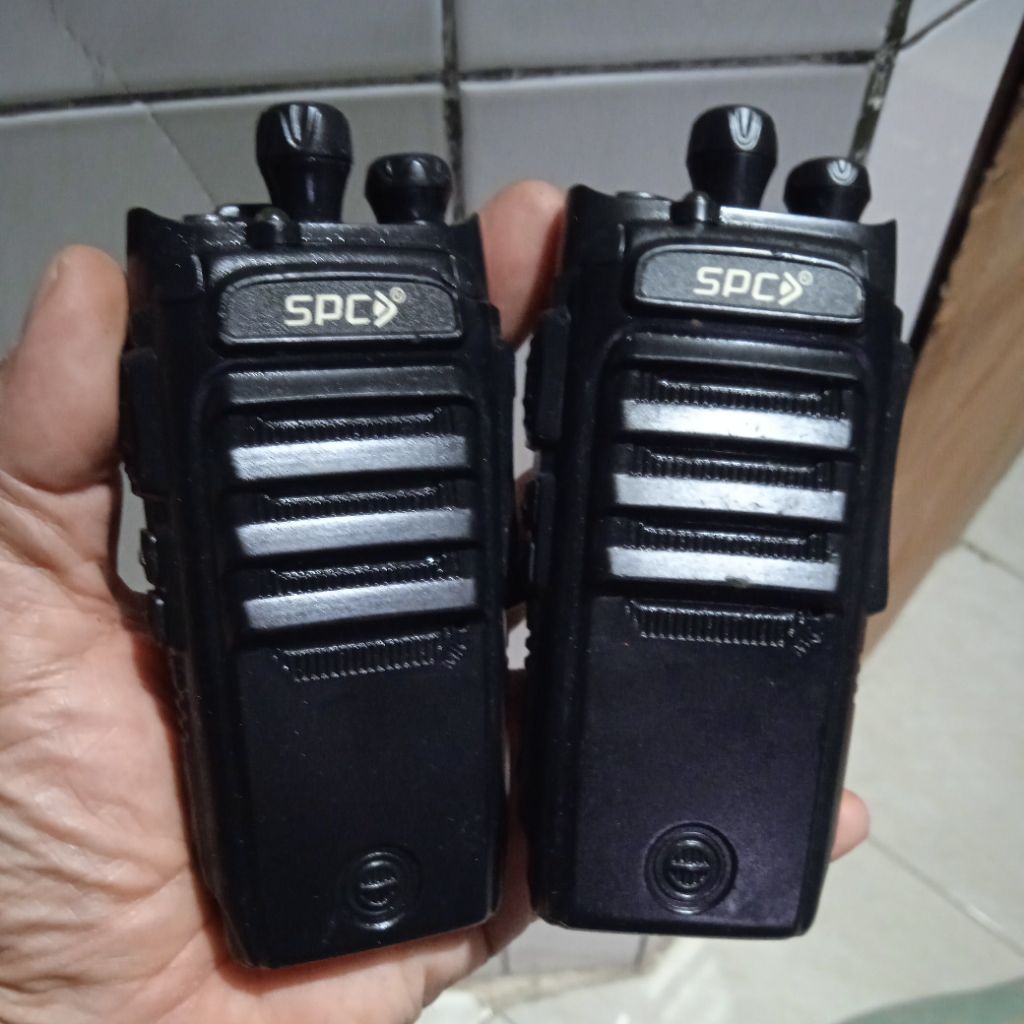 COD Sepasang Ht SPC SH10-tanpa cas- antena-batere- mesin segel-kondisi MATOT)