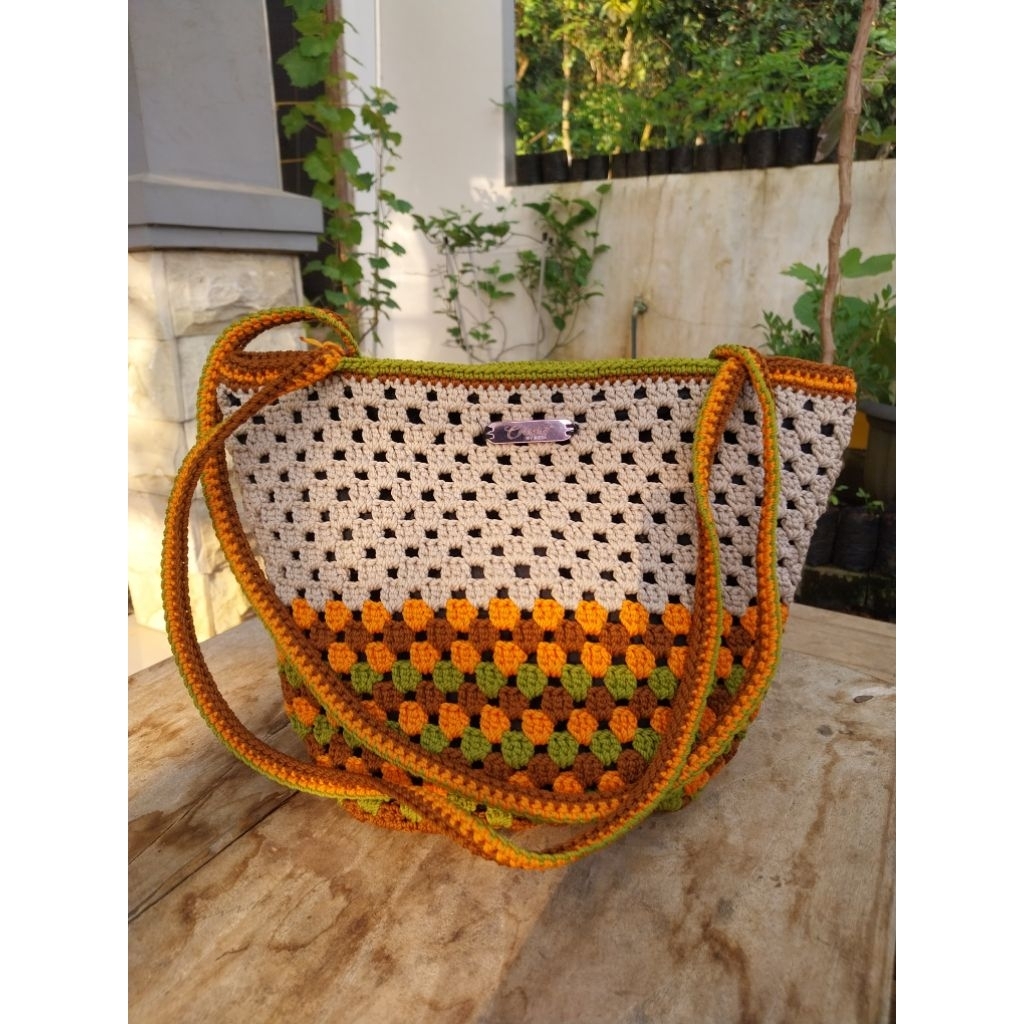 Tote bag rajut