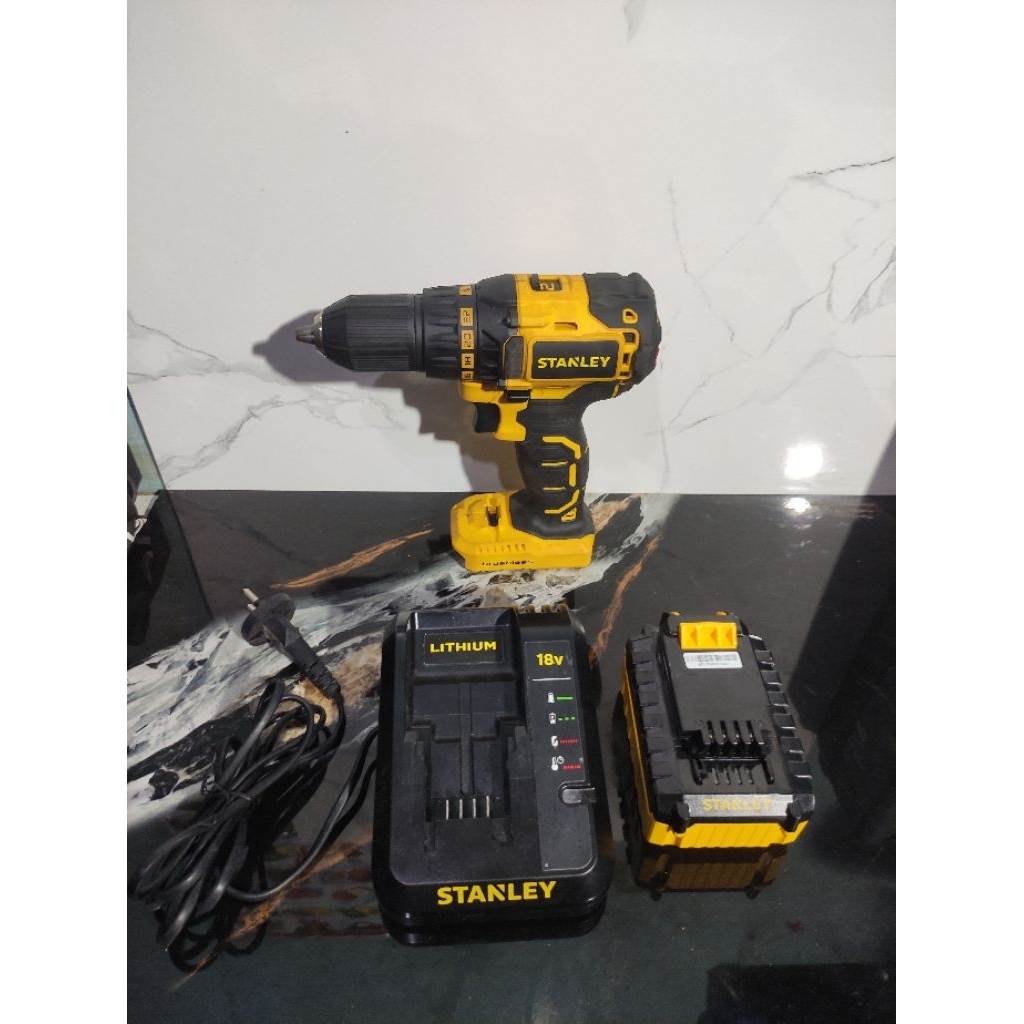 STANLEY Bor hammer drill 18v baterai 4 ah Stanley SBD201