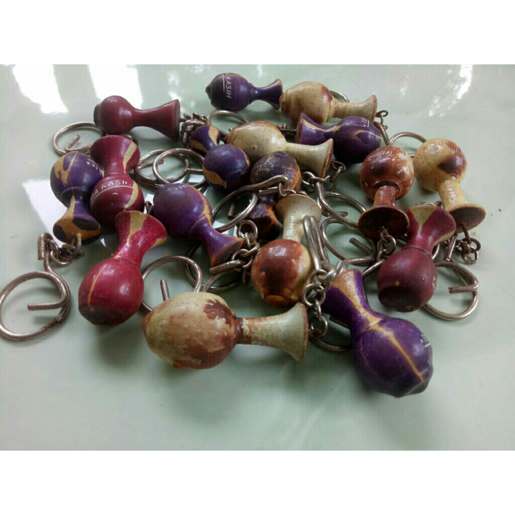 Gantungan Kunci Kayu Guci (Stok Lama)RANDOM