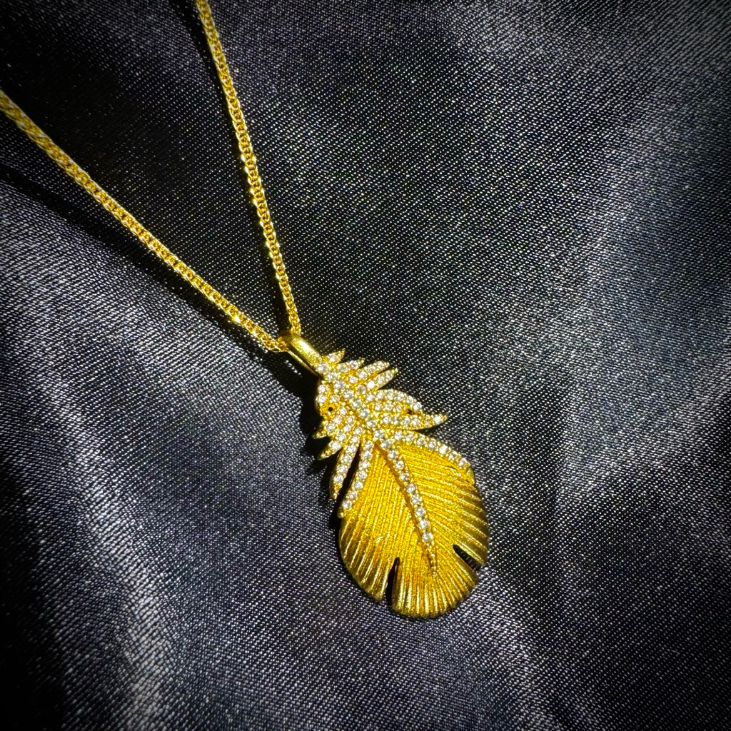 Kalung Bulu Wanita Emas Pasir Vietnam 100% Asli