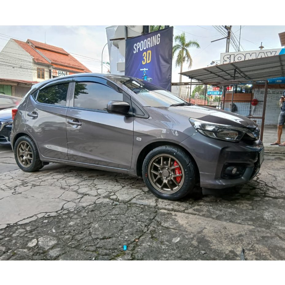 Velg Mobil Honda Brio R15 Hsr Wheel Hyura Boroko 02 R15 Pcd 4x100 Lebar 6.5 Et 42 Velg Mobil Racing
