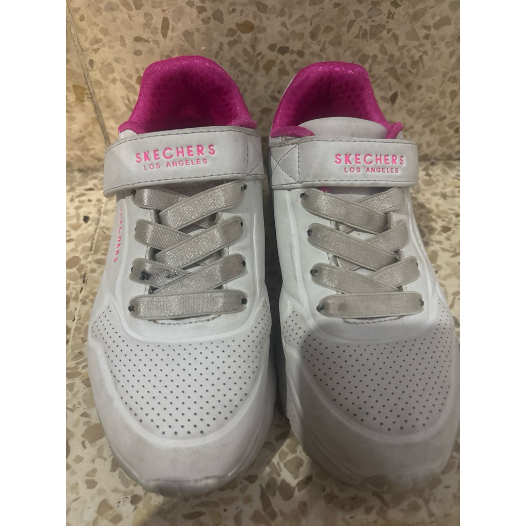 skechers uno euro 32 sepatu