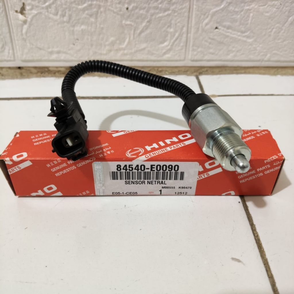 SWITCH TRANSMISI HINO 500 FM260JD NETRAL 84540-E0090