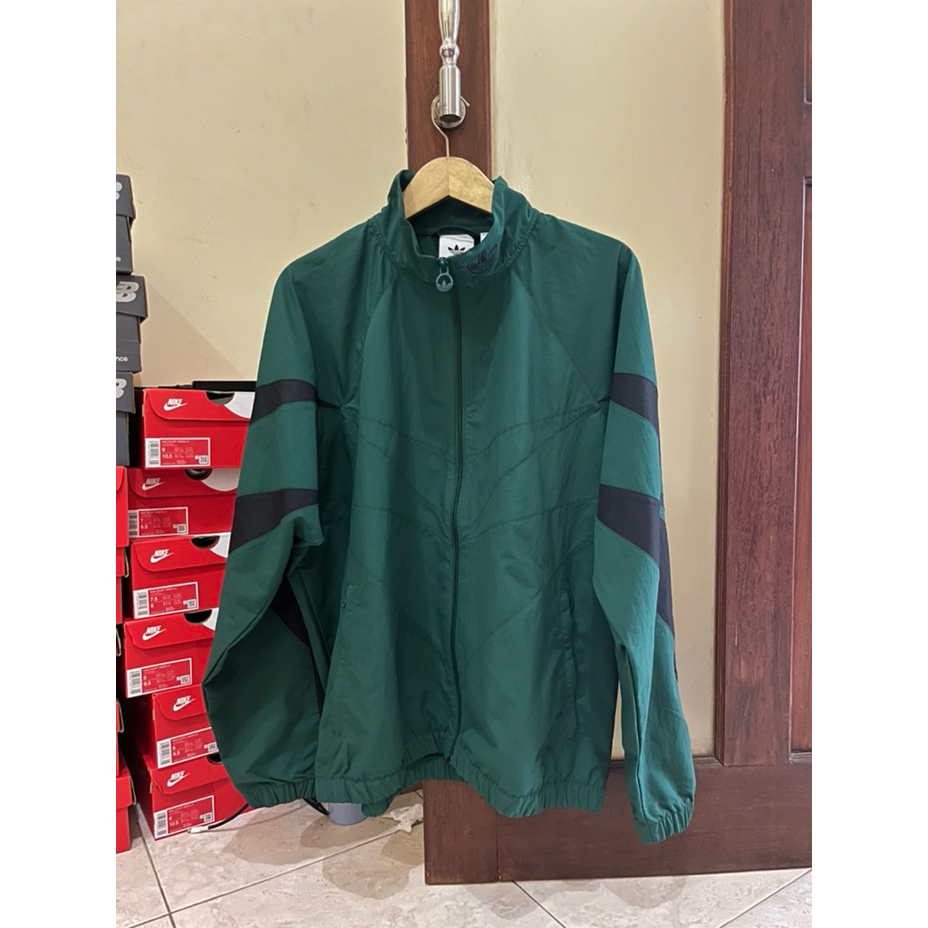 (USED) Adidas Originals Shark Woven TT Track Top Jacket