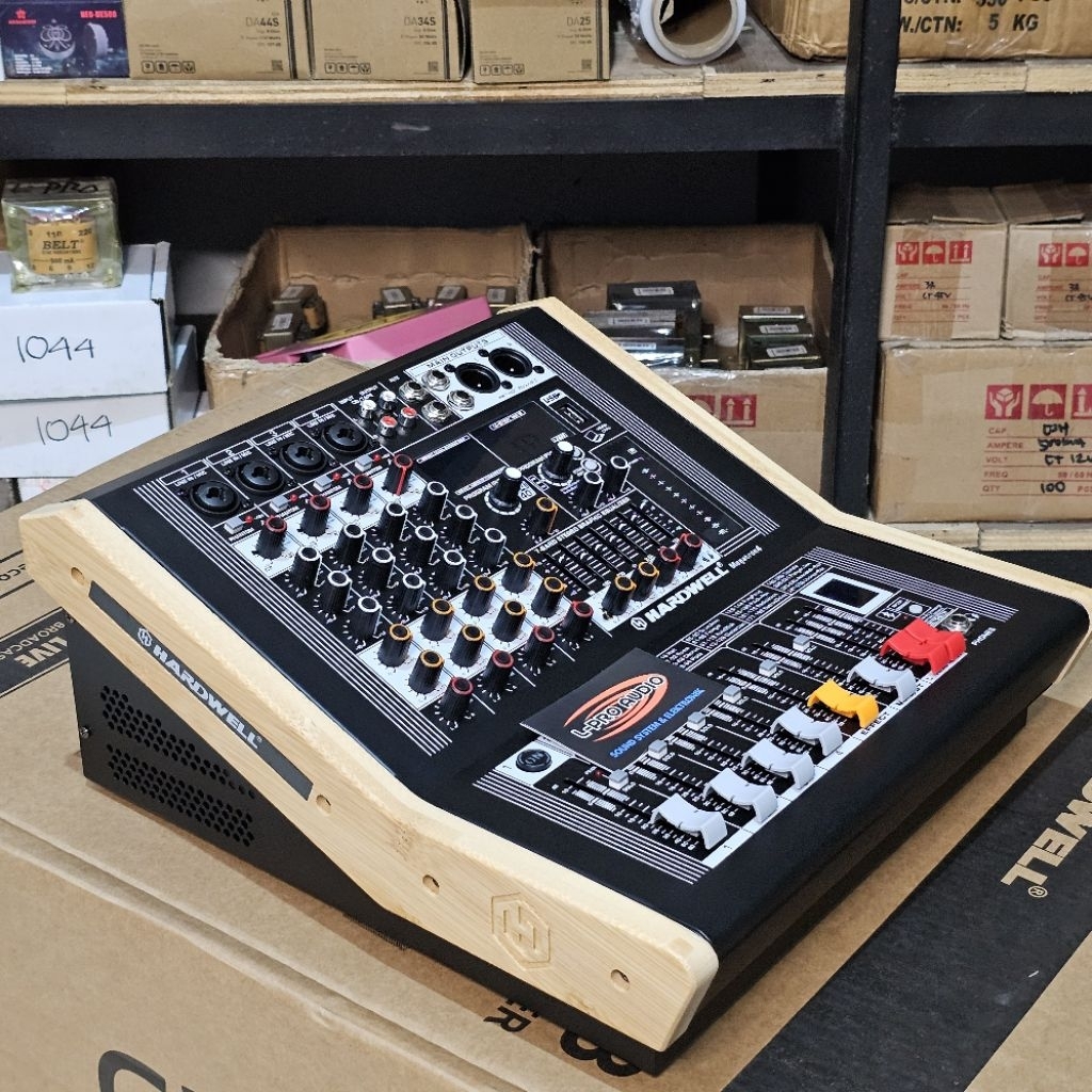 Power mixer HARDWELL Megatron 4 USB bluetooth 4 chanel