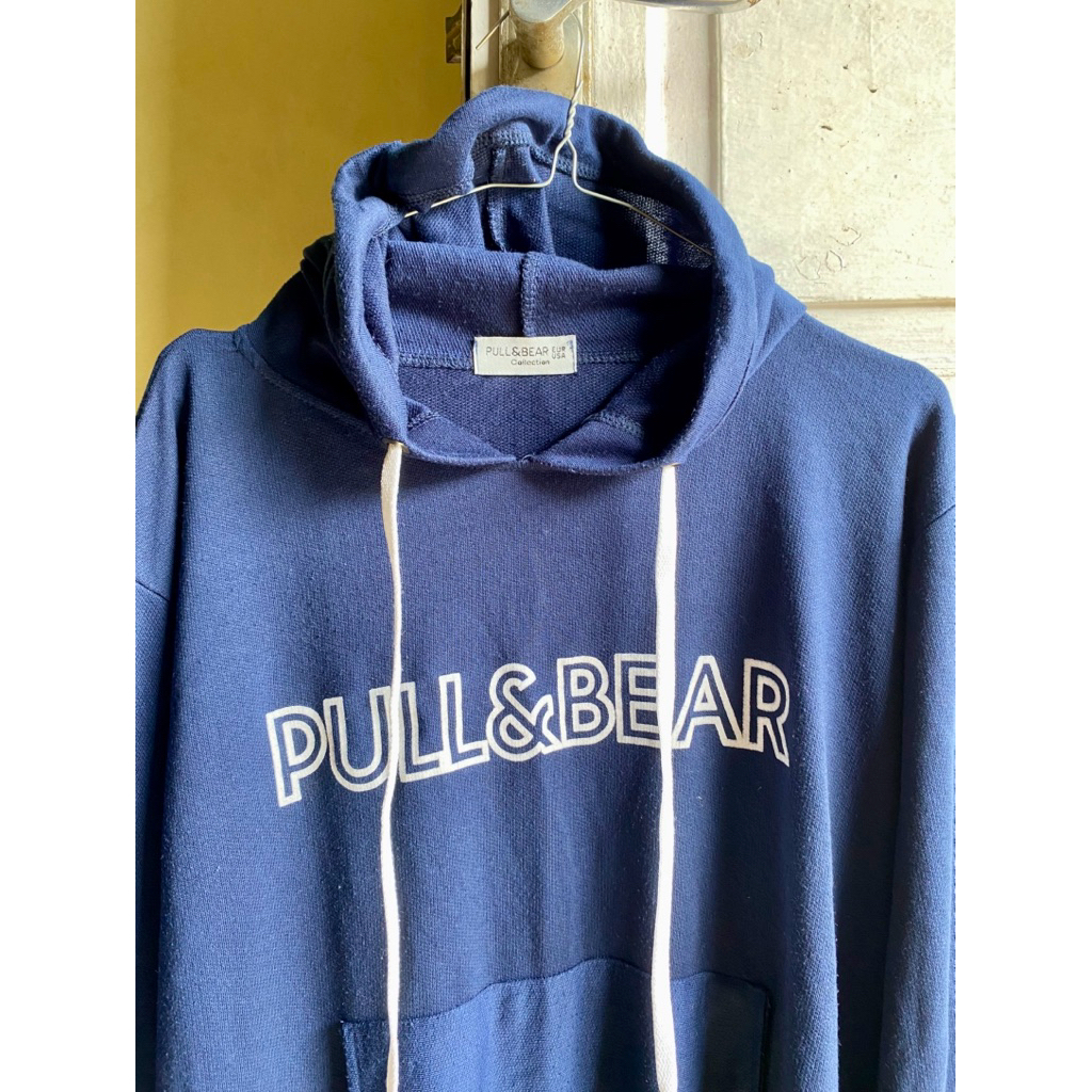 Preloved Hoodie Pull n Bear