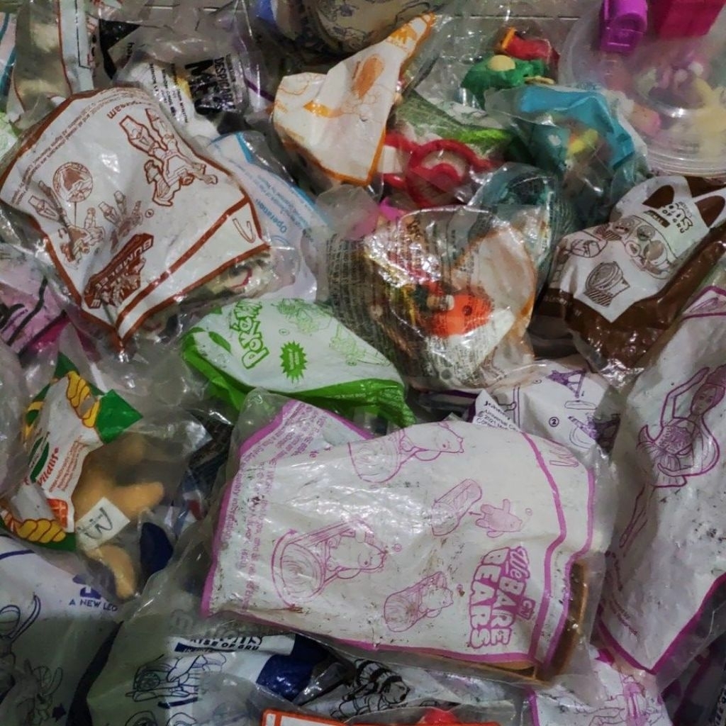 ACTION FIGURE / KOLEKSI / HIASAN MCD SEGEL MIX