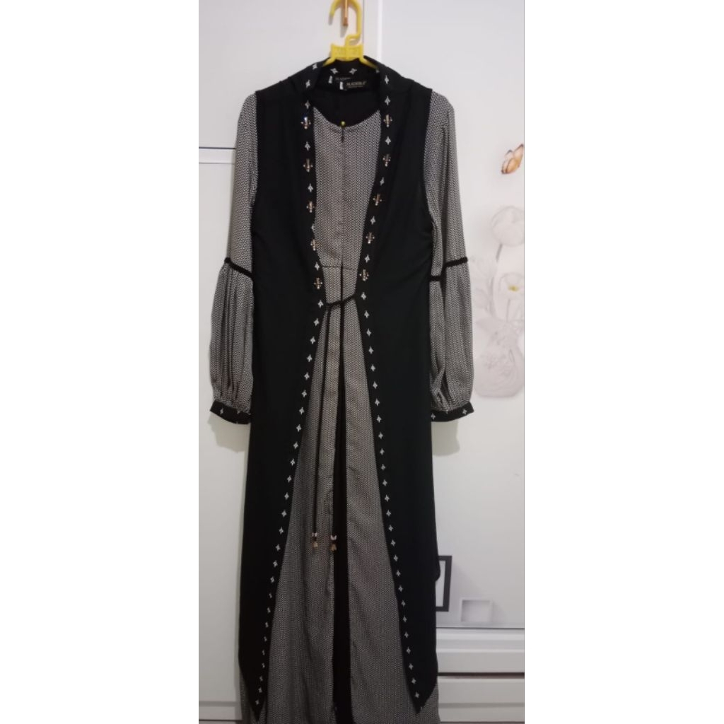 Madeira Size M Preloved Gamis PL Branded