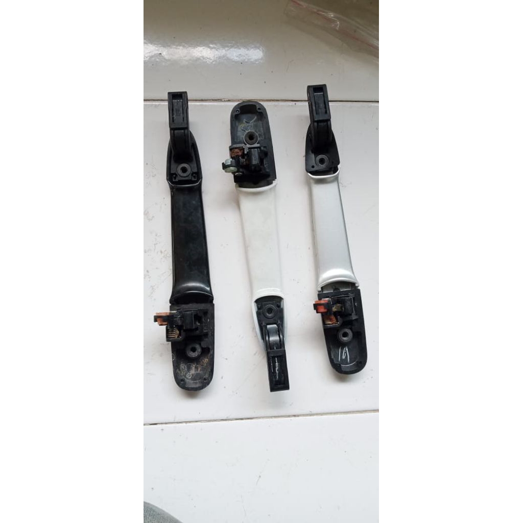 HANDLE EKSTERIOR MOBIL TOYOTA VELOZ, CALYA, SIGRA