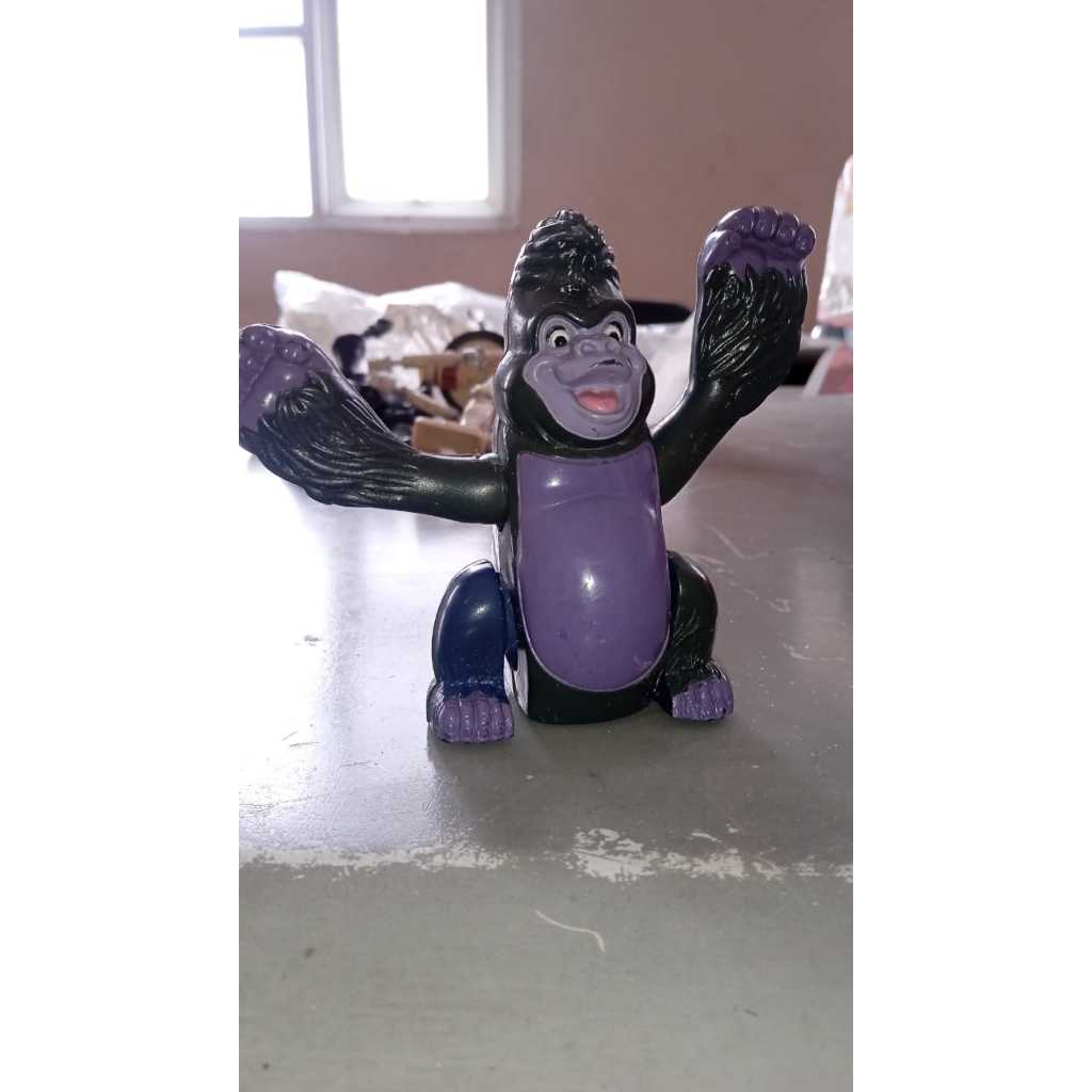 figur mainan terk teman tarzan happy meal