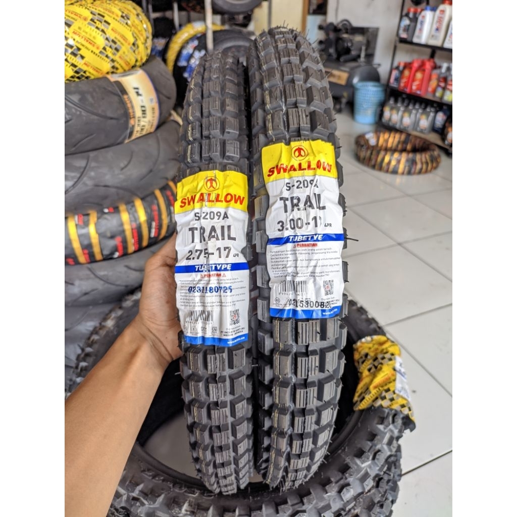 SEPASANG BAN SWALLOW TRAIL S-209A 275-17 300-17 BUKAN TUBLESS