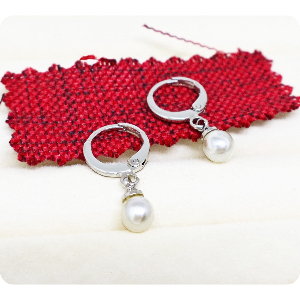 Anting Wanita Clip Mutiara Putih Gantung Estetik Silver Xuping Titanium Jewelry