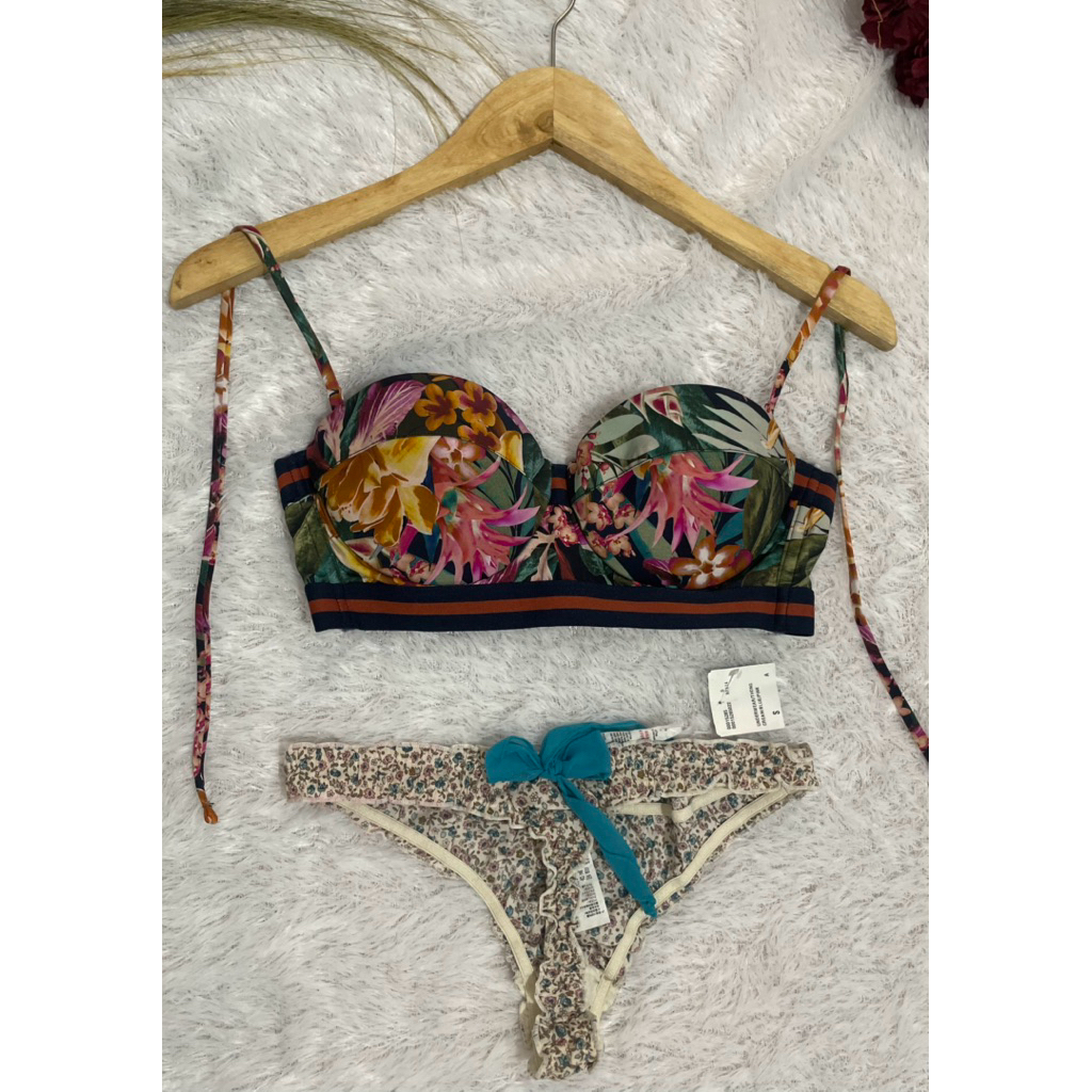 Set Bra dan CD