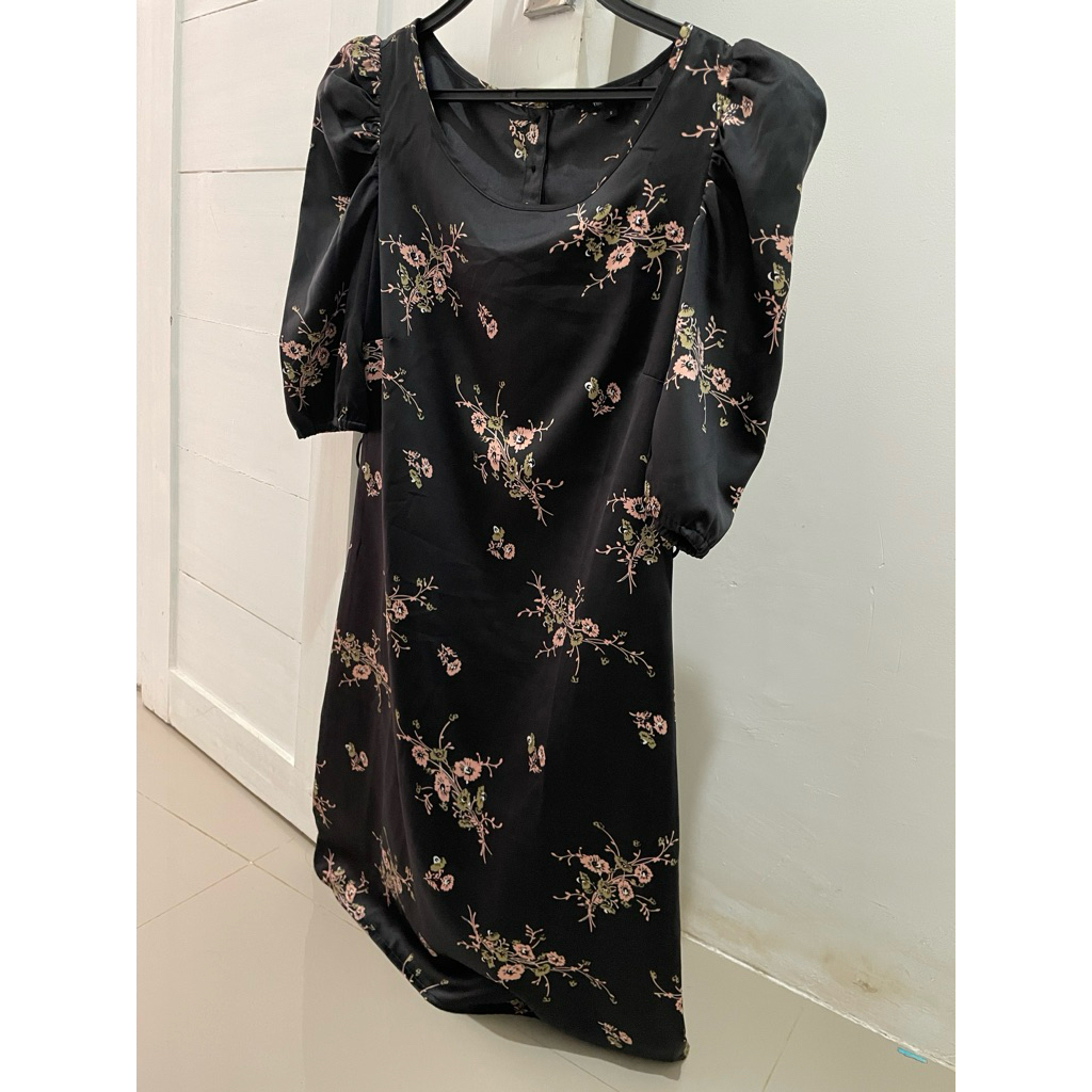 preloved dress wanita the executive