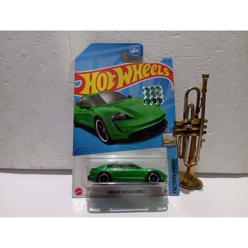 HOTWHEELS PORSCHE FACTORY SEALED