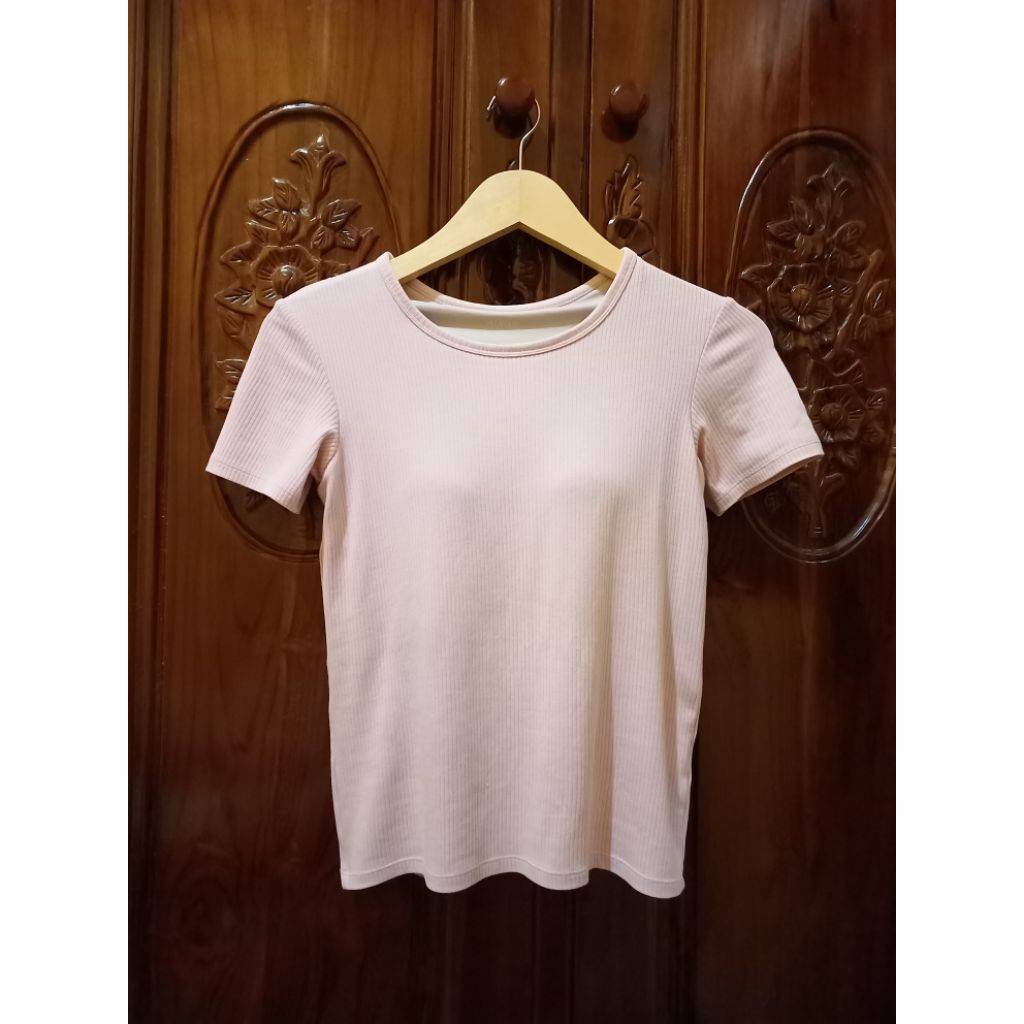 KNIT SHIRT WITH PAD BRA. UNIQLO AIRiSM. SIZE S.