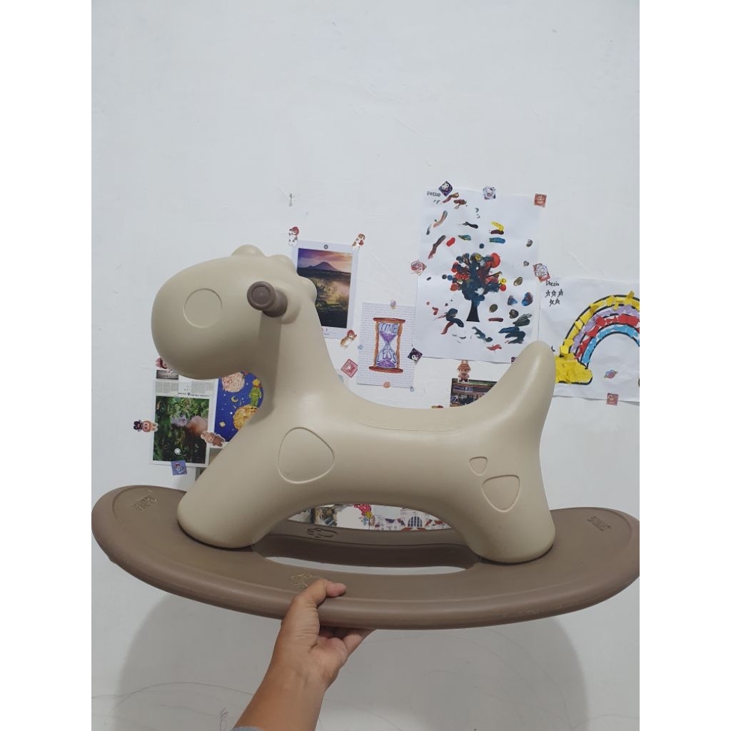 Mainan anak kuda parklon preloved