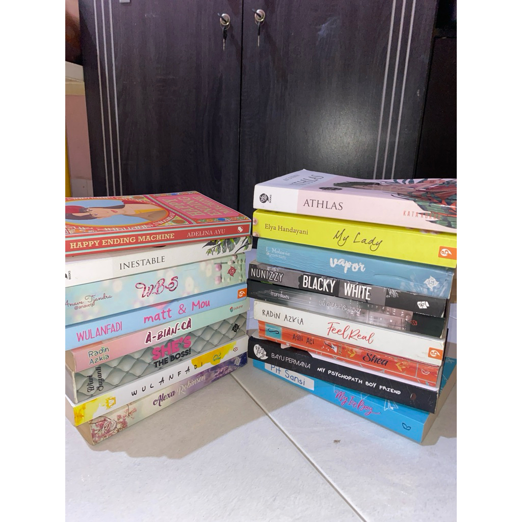 Preloved novel Romansa WATTPAD