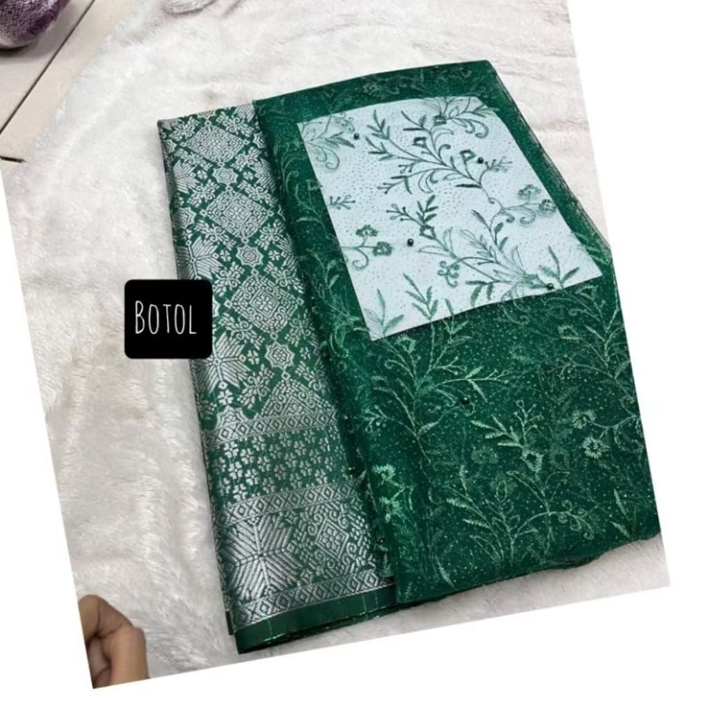Promo Set / Paket Bridesmaid/ Kain Bridesmaid/ Set Bridesmaid Tile Embordir dan Satin (puring)