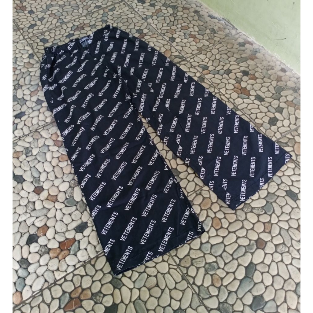 vetements Monogram Pants