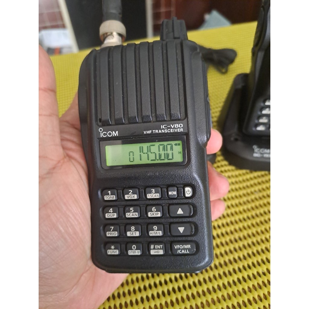 Ht Icom Ic V80 Original Made in Japan Asli ICOM V80 Ht Sejuta Umat Distributor Pt.Eli Frekuensi VHF