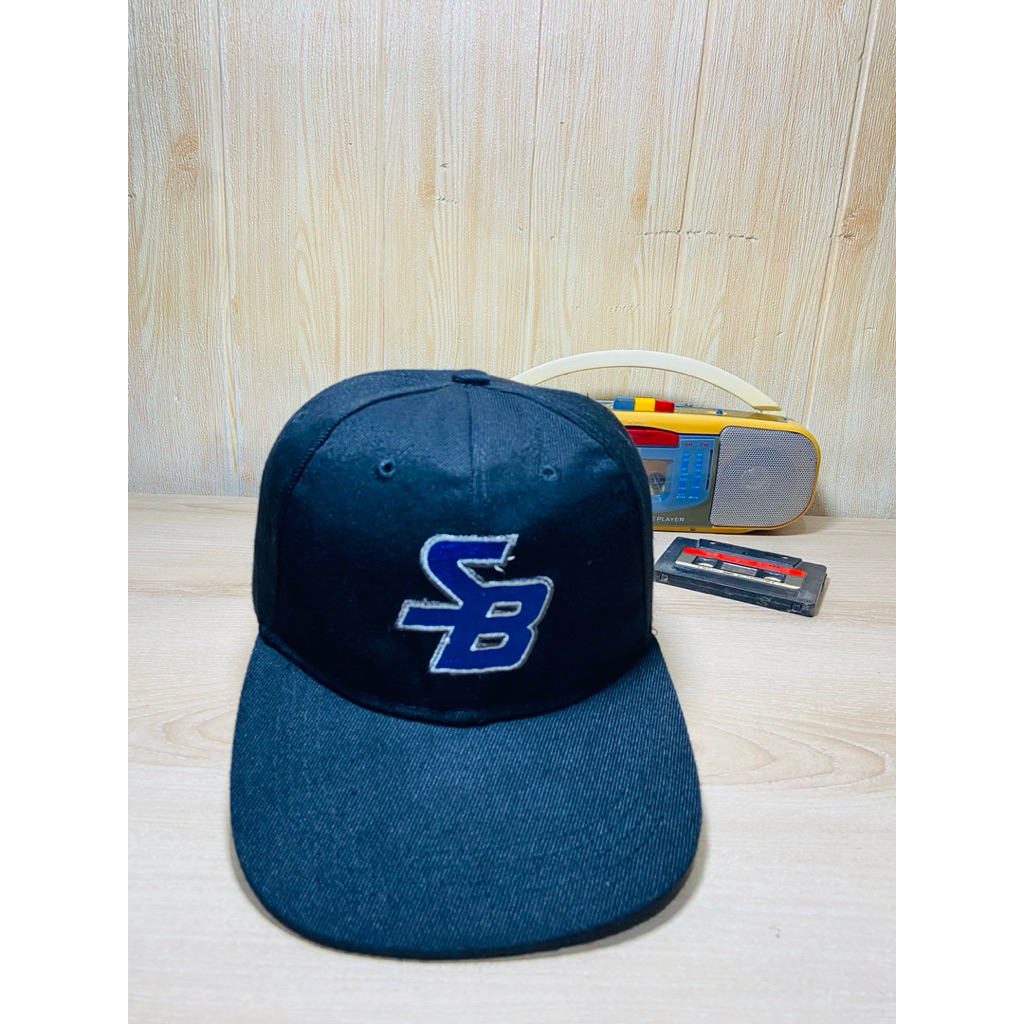 Topi snapback bordir SD preloved