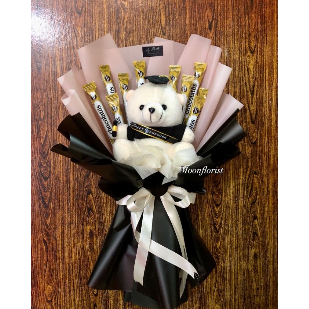 BUKET BONEKA WISUDA |BUKET SUPET HEMAT |BUKET BONEKA MURAH |BUKET ANAK2