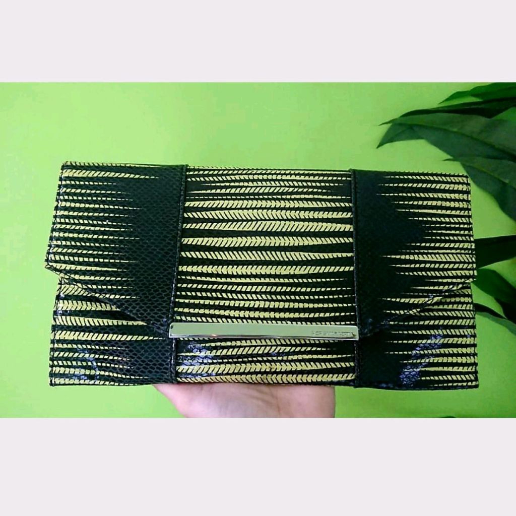 tas tangan handle bag bcbg maxazria (baru)