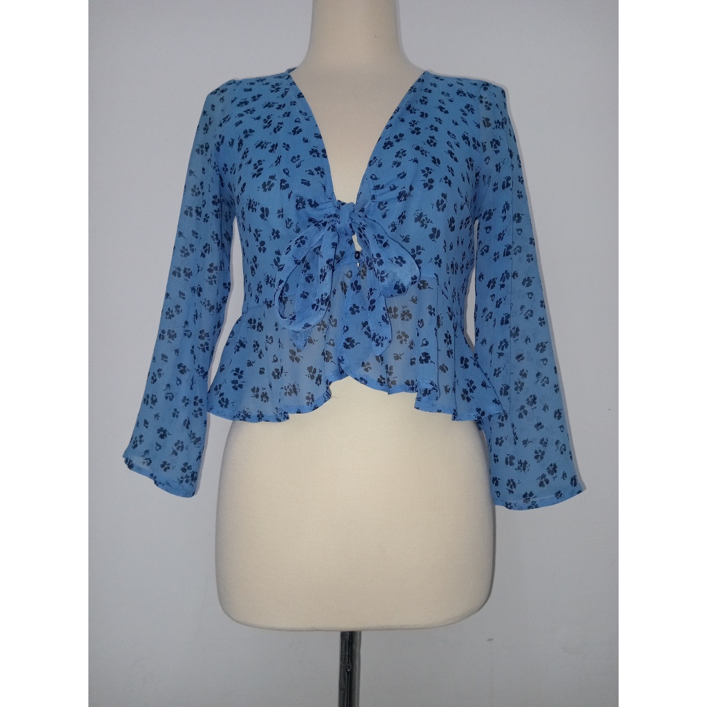 [PRELOVED] Excellent Outerwear Wanita Bunga-Bunga Biru Lengan Panjang ABERCROMBIE & FITCH