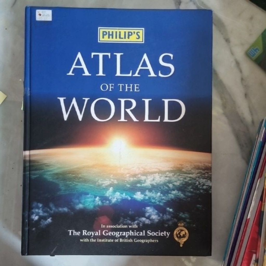 preloved: ATLAS OF THE WORLD