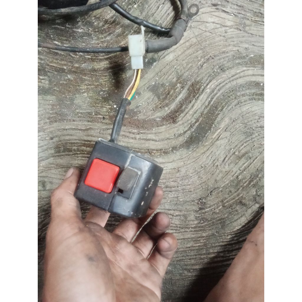 holder kanan Honda Astrea grand original