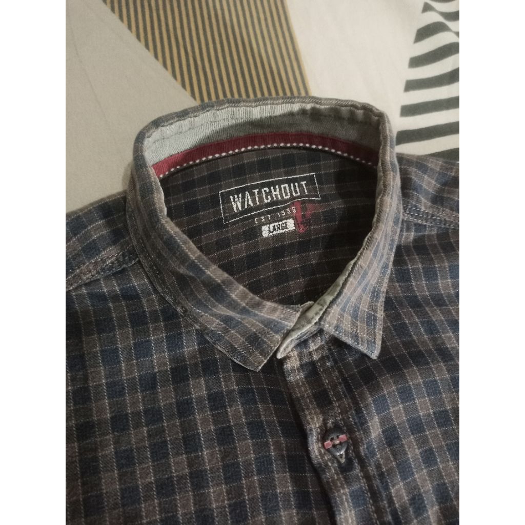 kemeja flanel Watchout lengan panjang double pocket, size L