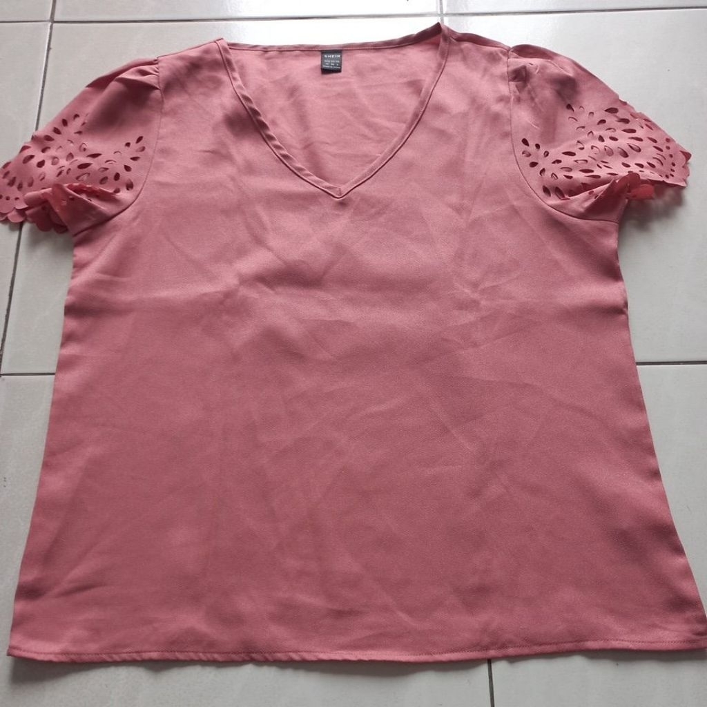 blouse SHEIN size M preloved warna rose gold atau peach