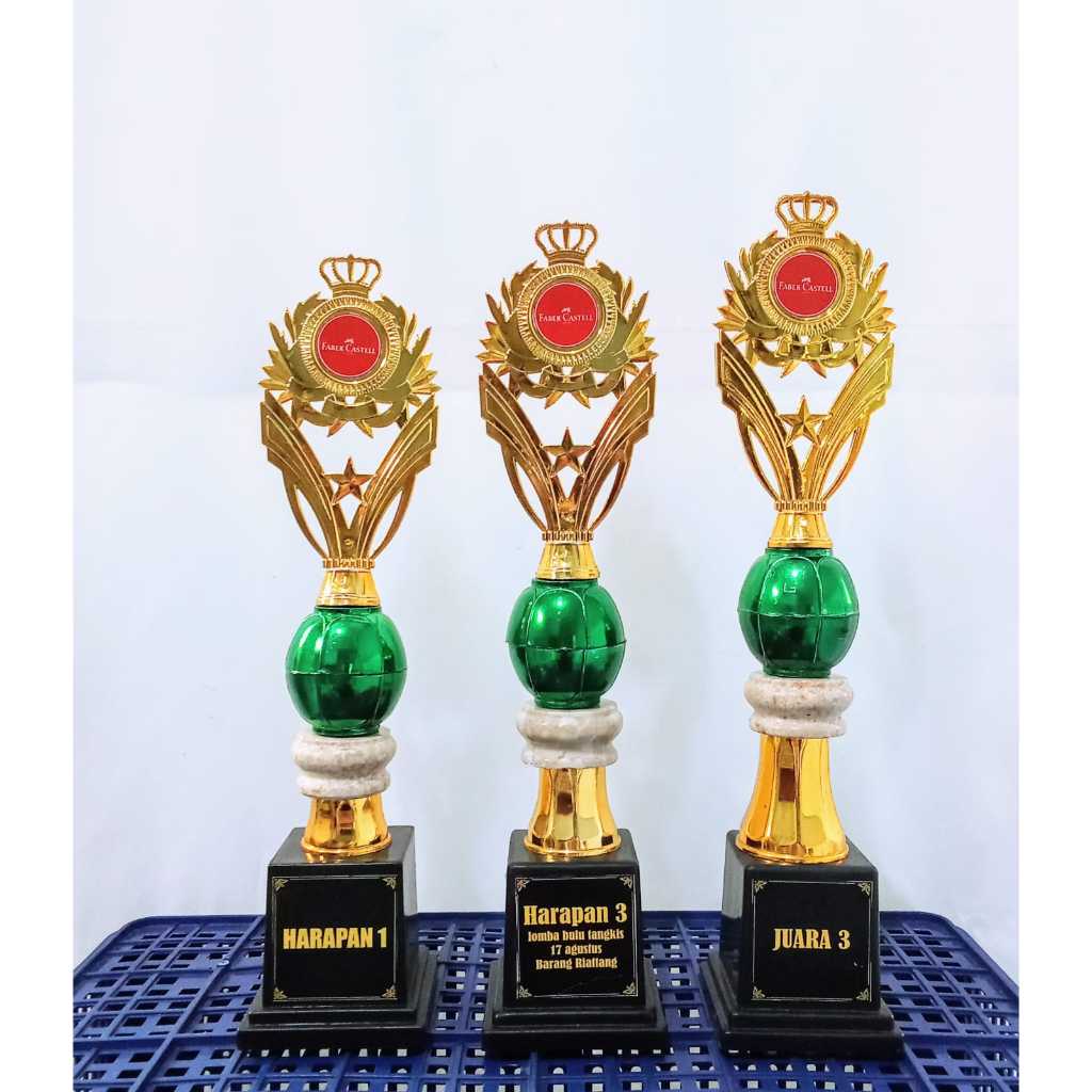 TROPY PIALA SATU SET VARIASI MUSIK