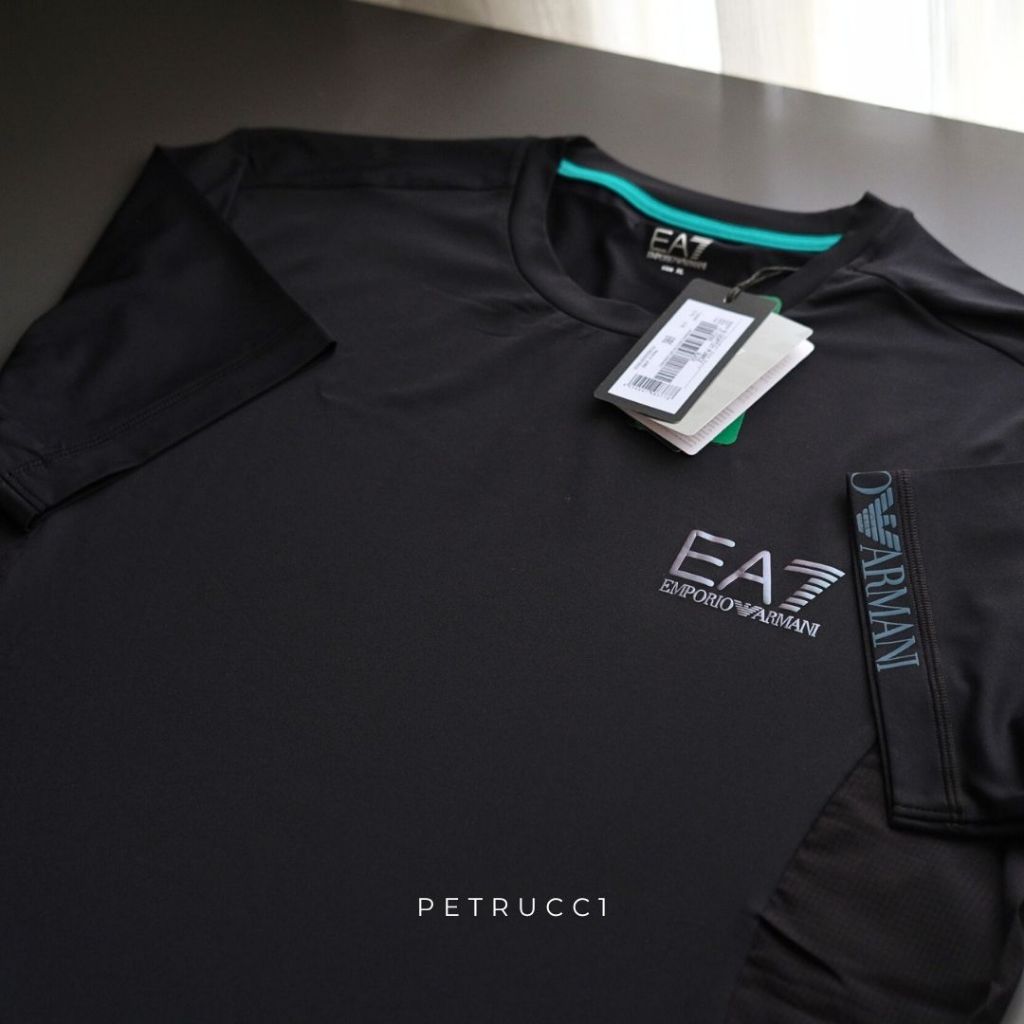 EA7 sport gym olahraga activewear T Shirt Tee kaos cowo pria