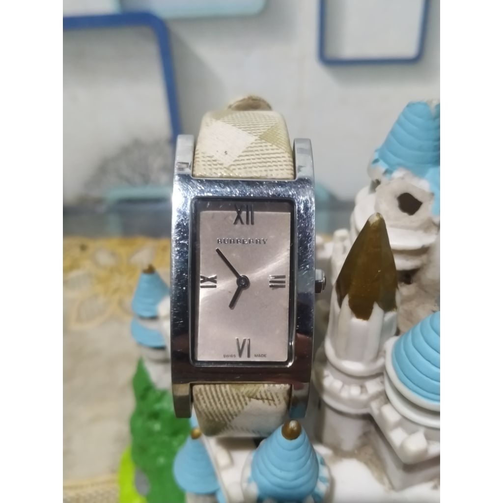BURBERRY heritage nova jam tangan second preloved