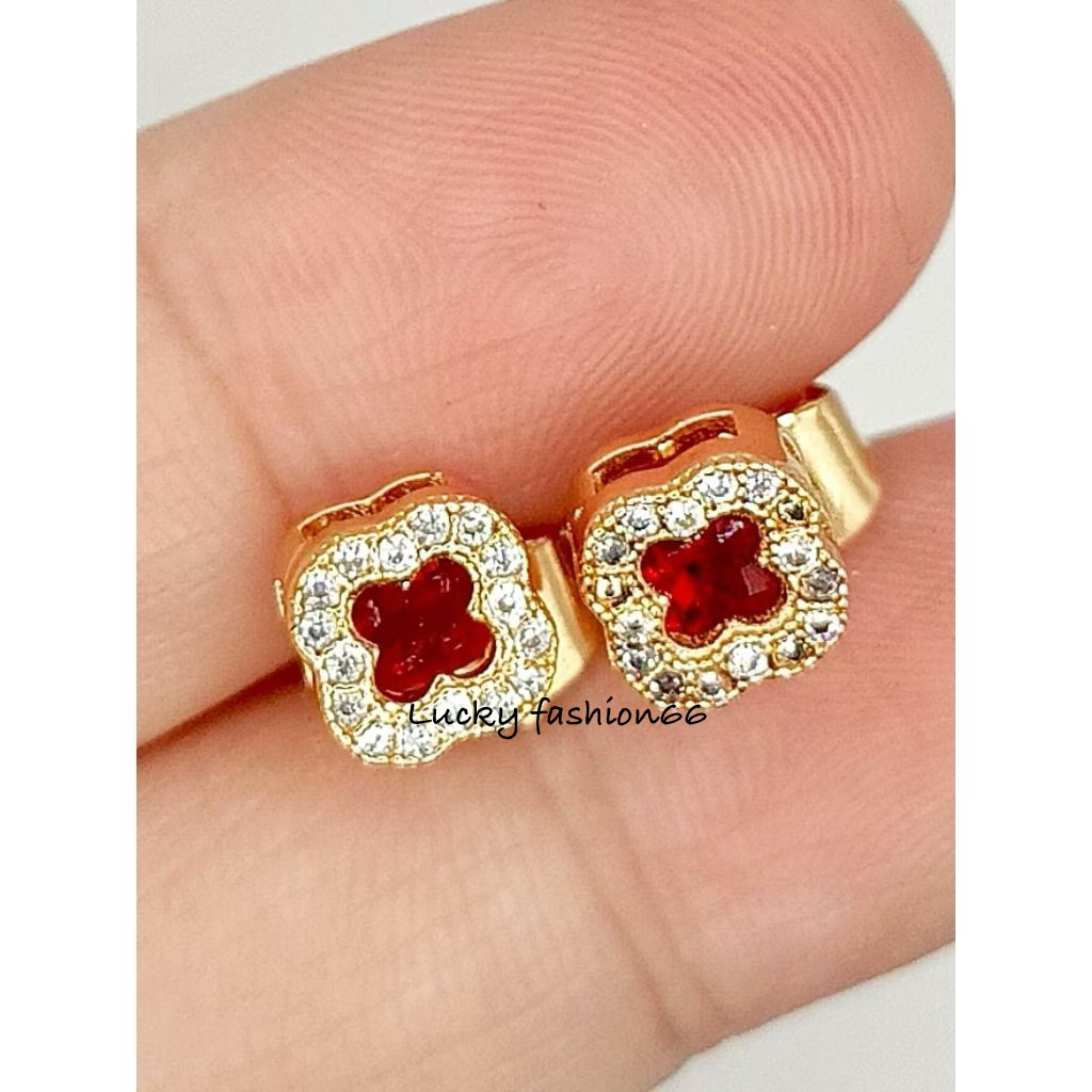 Anting tusuk titanium batu merah